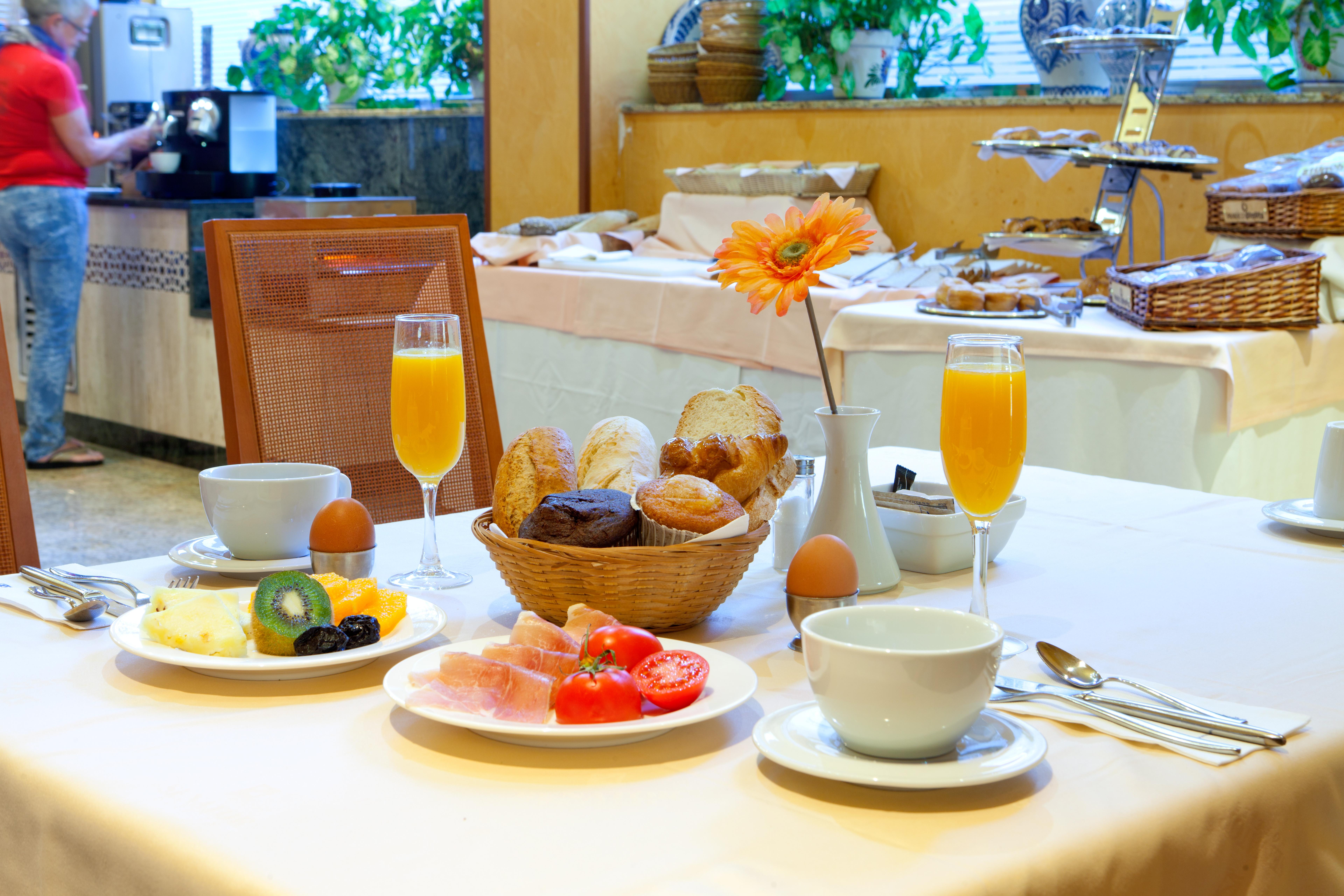 Senator Granada Hotel Luaran gambar