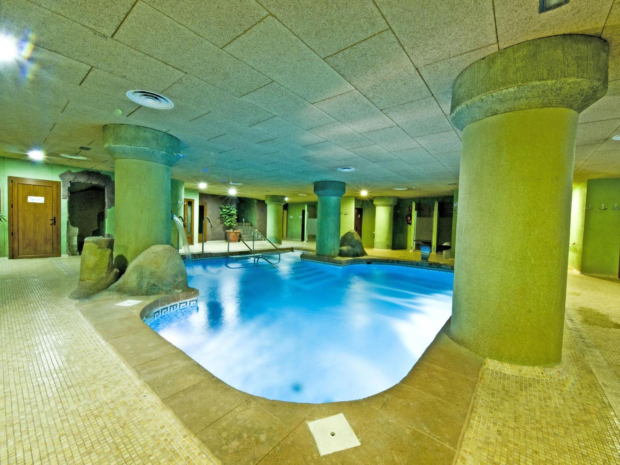 Senator Granada Hotel Luaran gambar