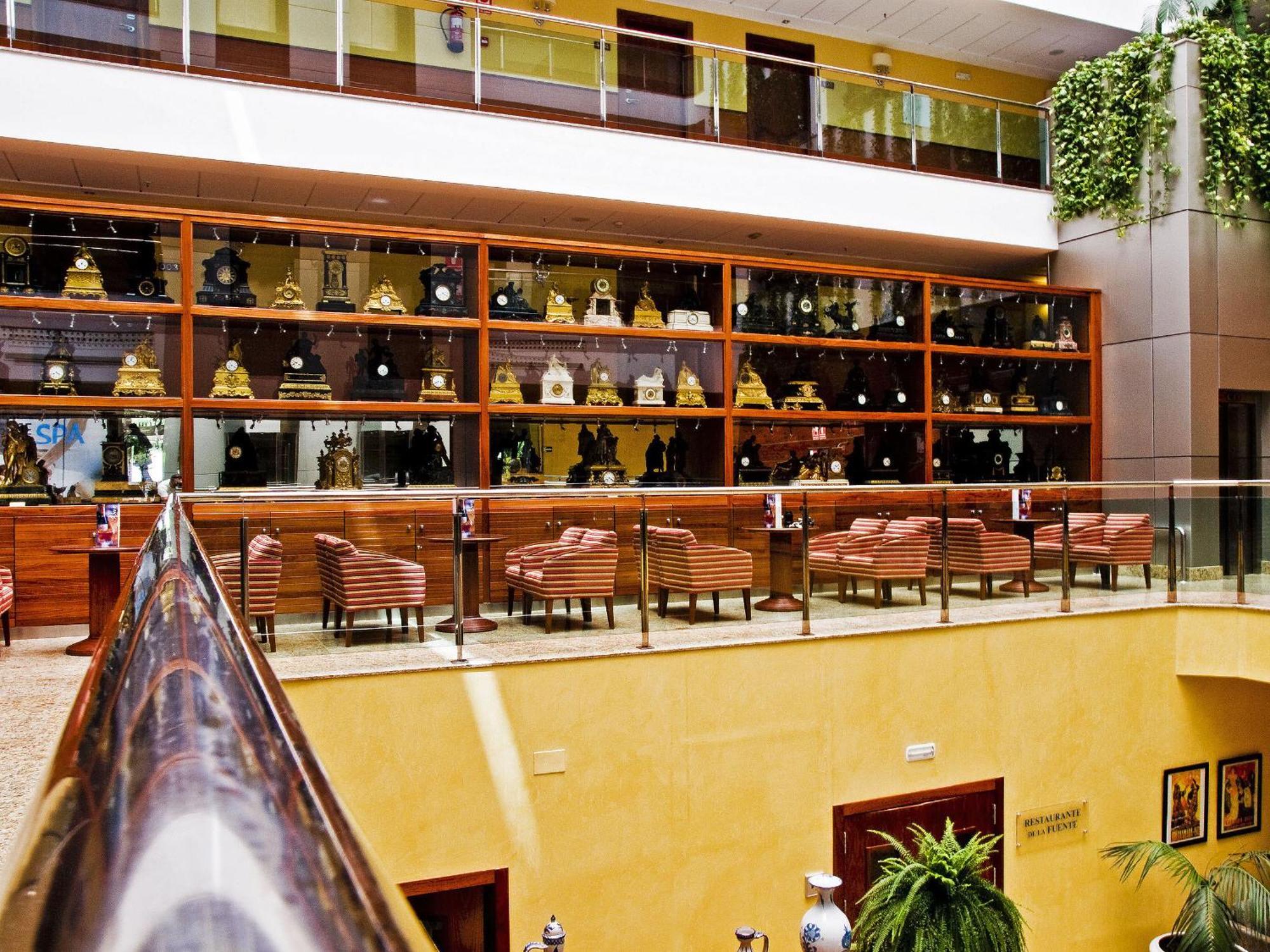Senator Granada Hotel Luaran gambar